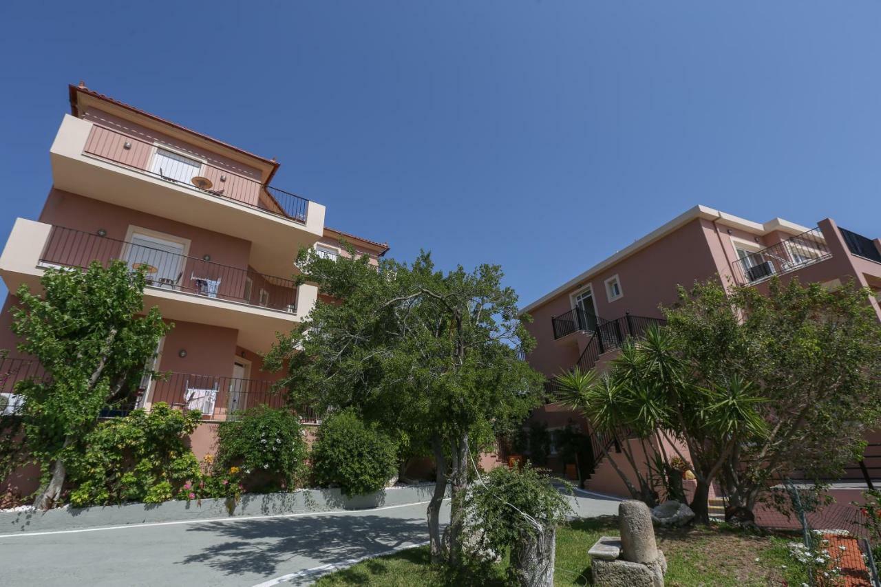 Pelagos Apartments Skala  Eksteriør billede