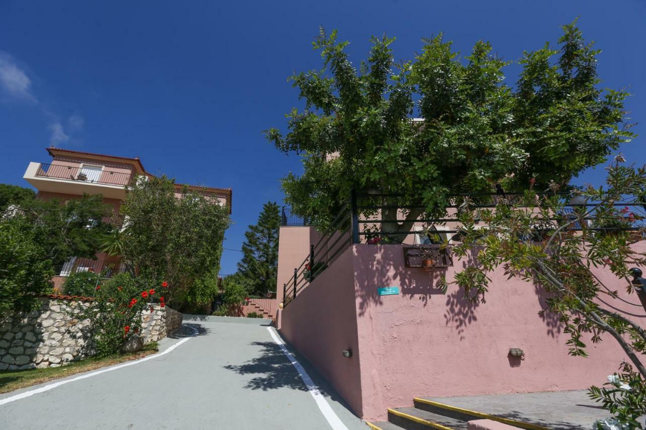 Pelagos Apartments Skala  Eksteriør billede